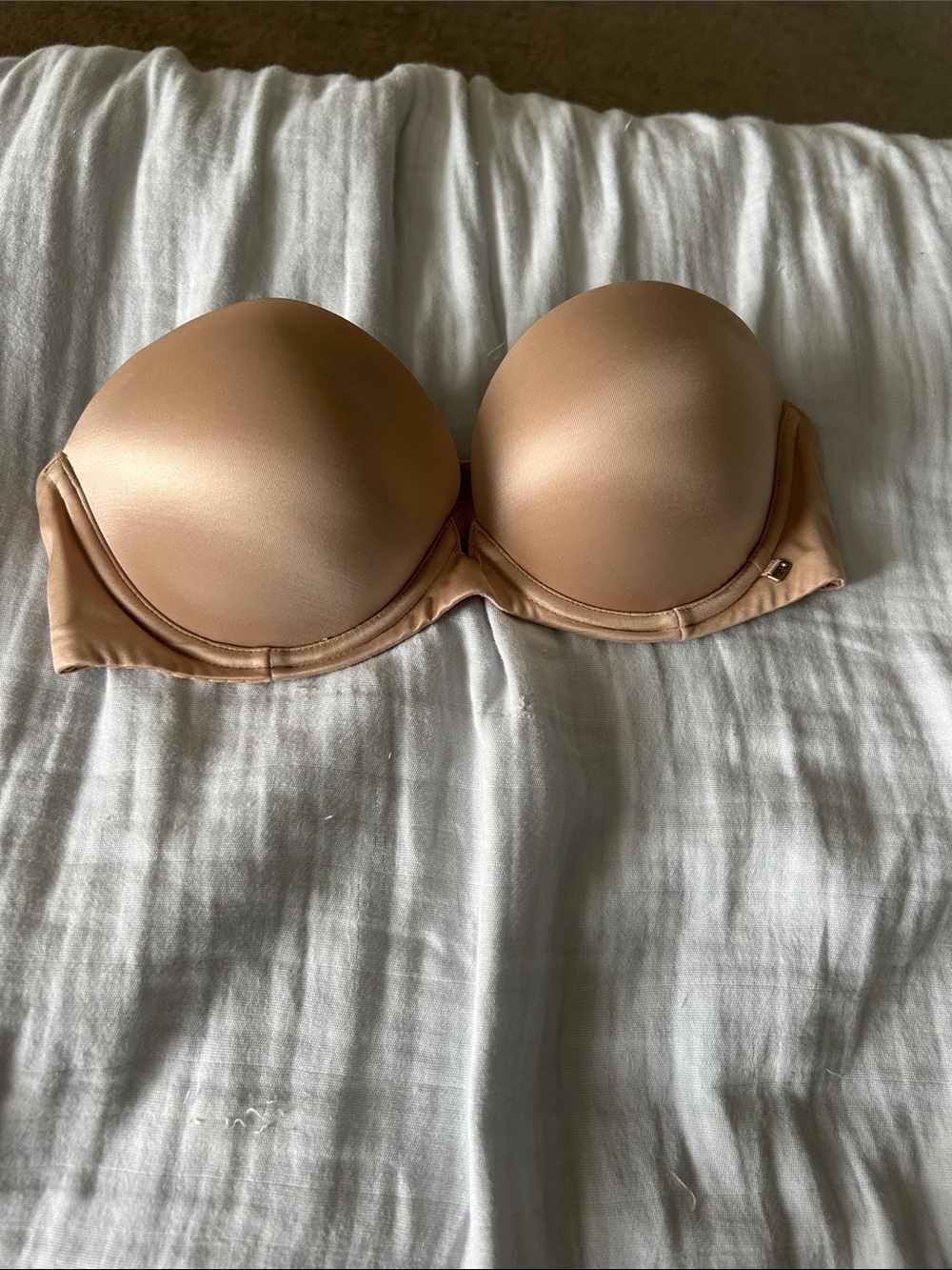 Victoria's Secret Very sexy Nude Strapless Bra